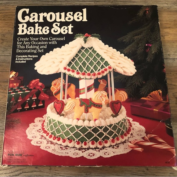 New Vintage Fox Run Craftsmen Carousel Bake Set Create a Carousel Cake Complete - Picture 2 of 3